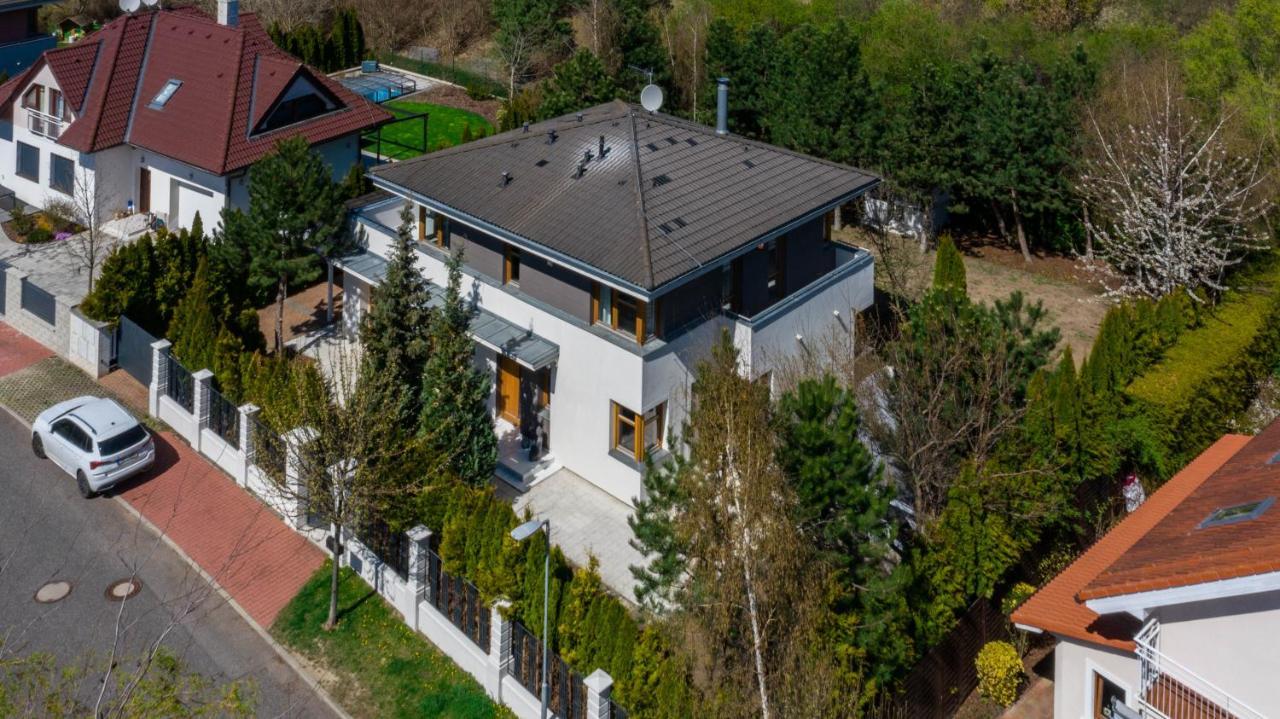 Serenity Prague Villa With Garden Jacuzzi Exterior foto